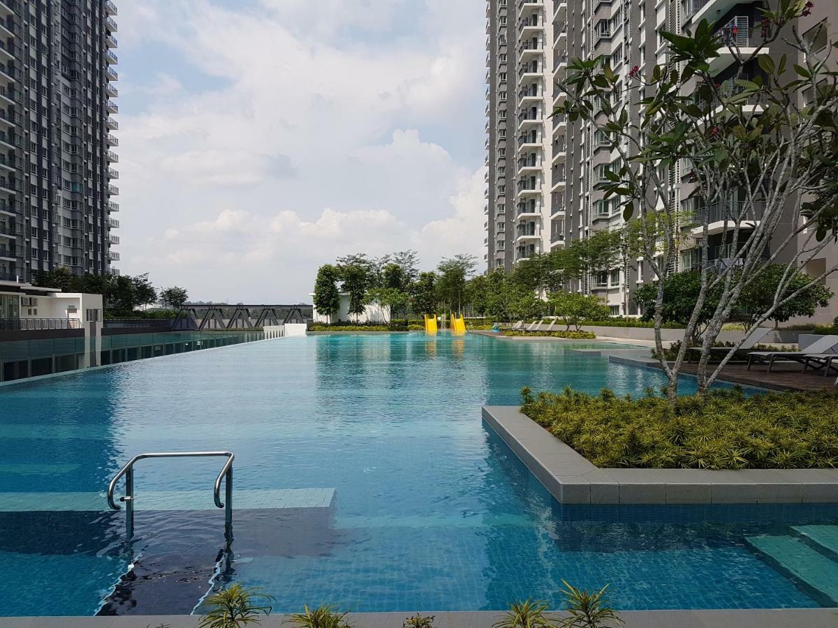 Southville @ Savanna Executive Apartemen *